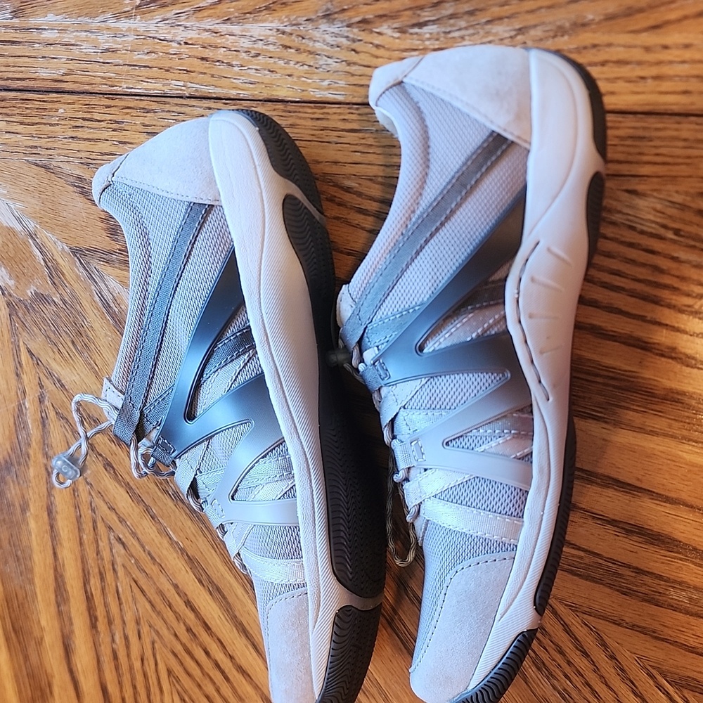 Dansko Henrietta Sneakers - Picture 5 of 8